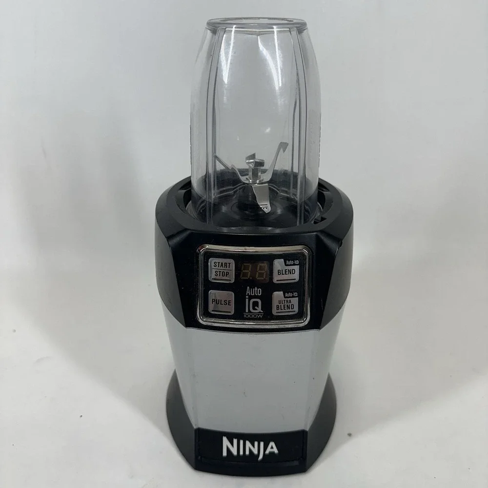 Nutri Ninja Pro Blender Auto iQ  Model BL480D  1000 Watt Works With  Cup + Lid